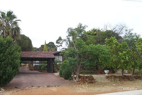 33 Snowball Rd, Kalamunda, WA 6076