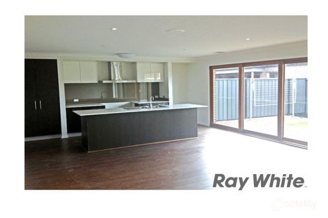 Property photo of 24 Mathoura Avenue Werribee VIC 3030