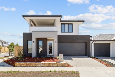 40 Khillari Cct, Clyde North, VIC 3978