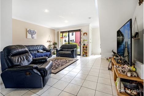 Property photo of 37/302 Christine Avenue Varsity Lakes QLD 4227