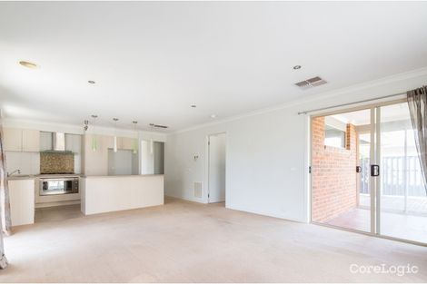 Property photo of 25 Edmondshaw Drive Deer Park VIC 3023