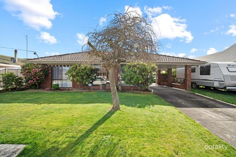 Property photo of 29 Rowan Parade Wendouree VIC 3355