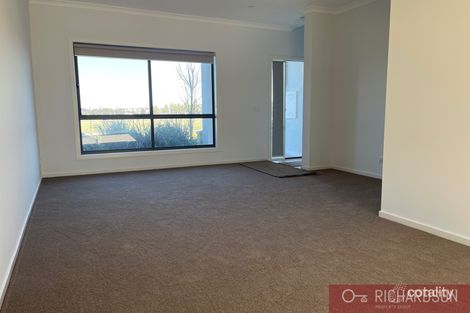 Property photo of 6 Illabunda Drive Werribee VIC 3030