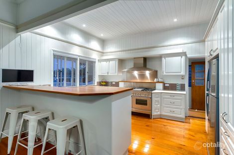 Property photo of 17 Andrew Avenue Tarragindi QLD 4121