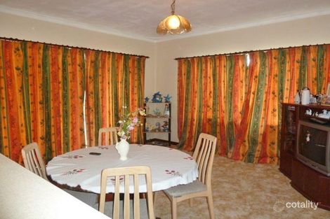 Property photo of 10 Berehaven Avenue Thornlie WA 6108