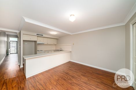 Property photo of 2/200 Fitzmaurice Street Wagga Wagga NSW 2650