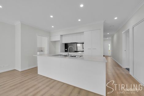 6 Yardi Way, Clyde North, VIC 3978