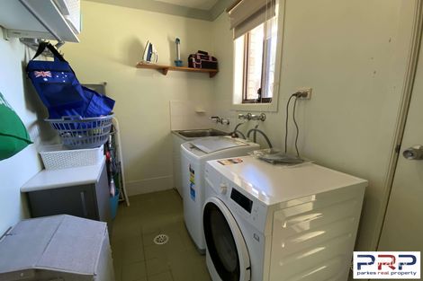 Property photo of 15 Thomas Tom Crescent Parkes NSW 2870