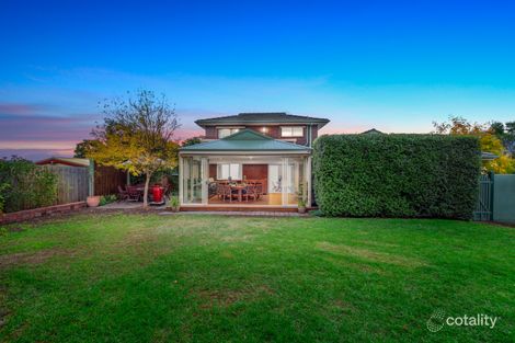 2 Kinarra Ct, Mooroolbark, VIC 3138