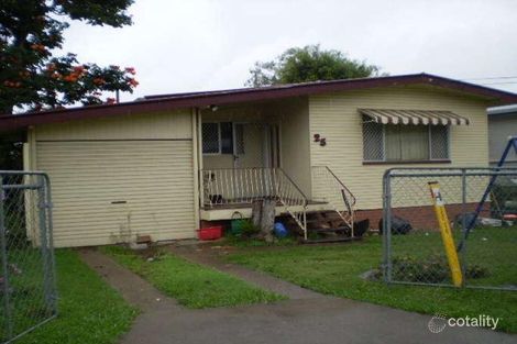 25 Logan St, North Booval, QLD 4304