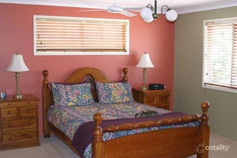 Property photo of 5 Bizet Close Mount Ommaney QLD 4074