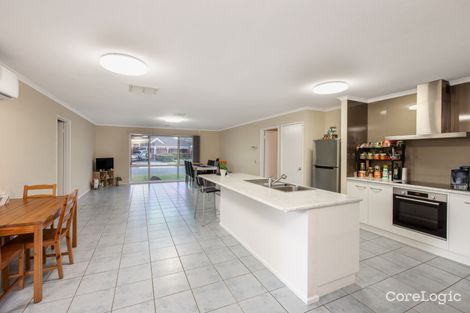 Property photo of 52 Jenny Wren Place East Albury NSW 2640