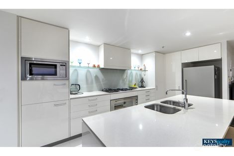 Property photo of 1502/230-236 Marine Parade Labrador QLD 4215