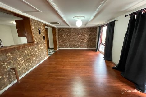 Property photo of 7 Dingley Place Melton West VIC 3337