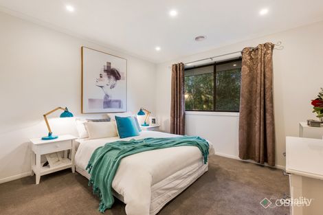 Property photo of 90 Sandhurst Boulevard Sandhurst VIC 3977