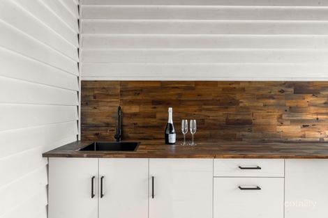 Property photo of 96 Crouch Street South Mount Gambier SA 5290