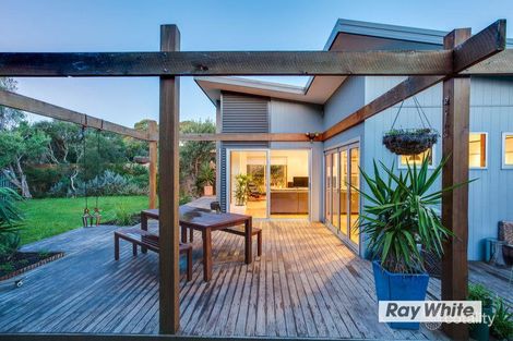 Property photo of 10 Beryl Court Rye VIC 3941