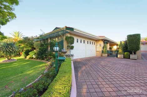 8 Matheson Rd, Applecross, WA 6153