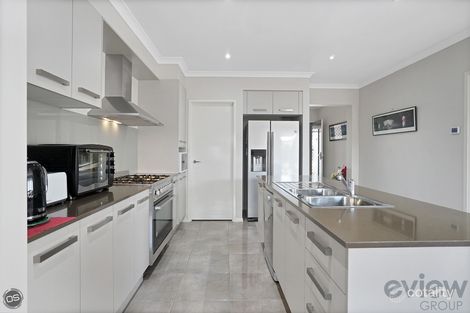 Property photo of 11 Pasadena Circuit Point Cook VIC 3030