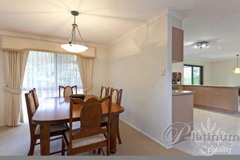 Property photo of 36 Banwell Crescent Carindale QLD 4152