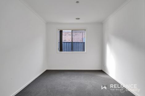 Property photo of 4 Sumac Close Point Cook VIC 3030