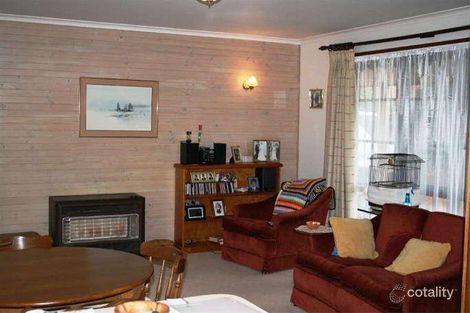 Property photo of 2/11 King Georges Avenue Mornington VIC 3931