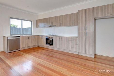 3/8 Warranilla Ave, Rosebud, VIC 3939