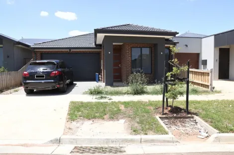 29 Frank Ave, Truganina, VIC 3029