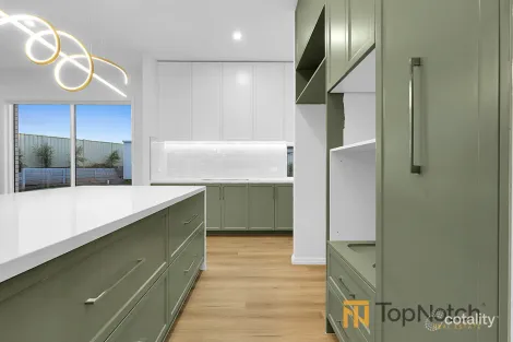 Property photo of 1 Panorama Street Broadford VIC 3658