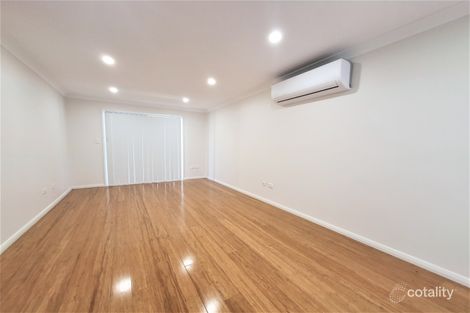 Property photo of 53 Chisholm Crescent Bradbury NSW 2560