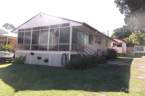 1 Perulpa St, Coochiemudlo Island, QLD 4184