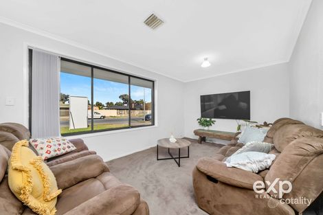 Property photo of 21 Andrew Smith Drive Parafield Gardens SA 5107