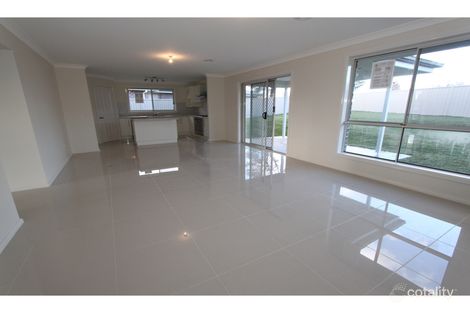 Property photo of 10 Byrne Close Kelso NSW 2795