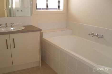 Property photo of 13 Young Street Beaconsfield Upper VIC 3808