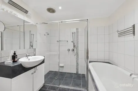 Property photo of 40 Allanfield Crescent Boronia VIC 3155