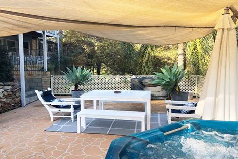 Property photo of 14 Lapstone Crescent Blaxland NSW 2774