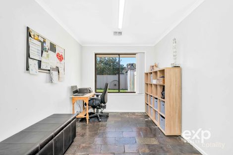 Property photo of 21 Andrew Smith Drive Parafield Gardens SA 5107