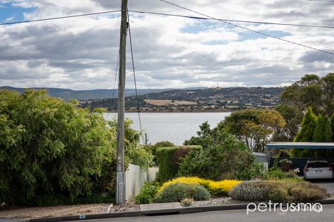 Property photo of 32 Midway Point Esplanade Midway Point TAS 7171