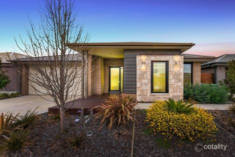 Property photo of 34 Flowerbloom Crescent Clyde North VIC 3978