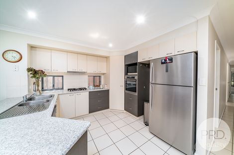 Property photo of 23 Stirling Boulevard Tatton NSW 2650