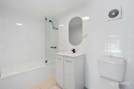 Property photo of 17 Darling Crescent Molendinar QLD 4214