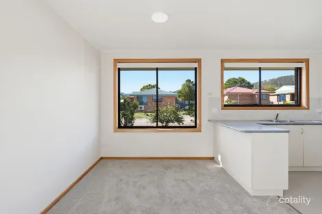 Property photo of 1/9 Ralph Terrace Rokeby TAS 7019