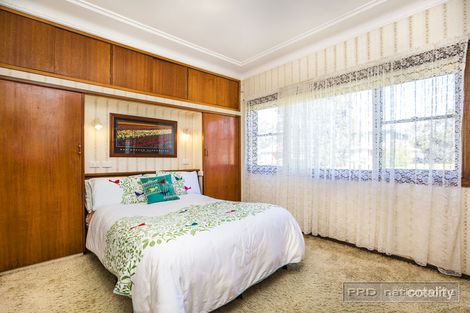 Property photo of 90 Rae Crescent Kotara NSW 2289