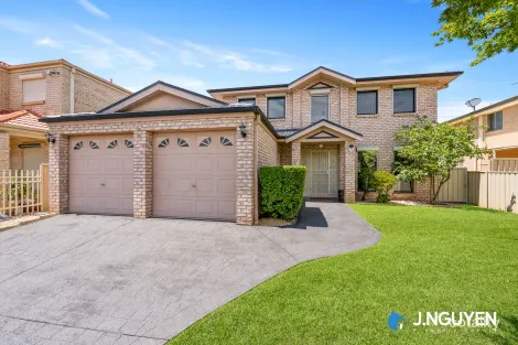 66 Humphries Rd, St Johns Park, NSW 2176