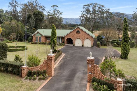 33 West Cambewarra Rd, North Nowra, NSW 2541