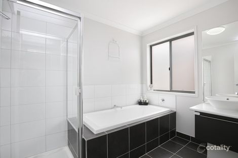 Property photo of 9 Reserve Road Grovedale VIC 3216