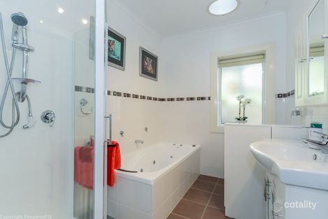 Property photo of 81 Malunna Road Lindisfarne TAS 7015