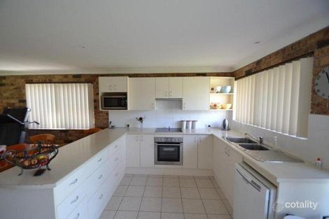 Property photo of 8 Cheltenham Drive Shoalhaven Heads NSW 2535