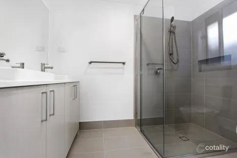 Property photo of 17 Brush Cherry Boulevard Thrumster NSW 2444