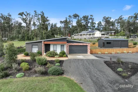 4 Laura Rise, Mirboo North, VIC 3871